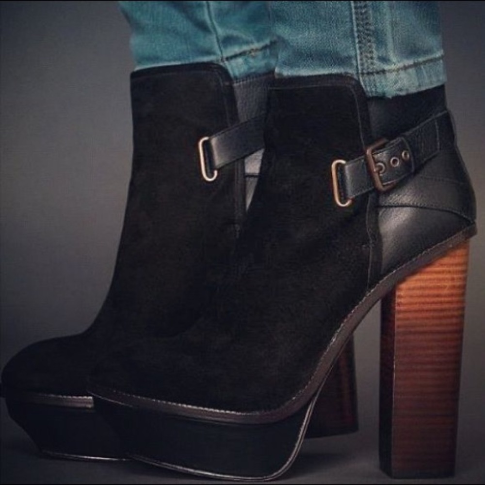 Dolce Vita Platform Booties - RARE